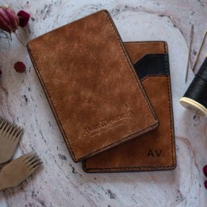 porte-cartes-en-cuir-personnalisable-02-atelierwyverne