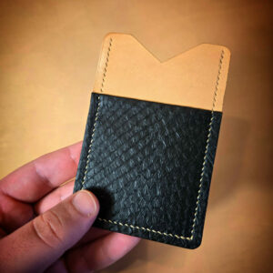 Porte-cartes Clair-Obscur en cuir pleine fleur tannage végétal avec insert en cuir marin français